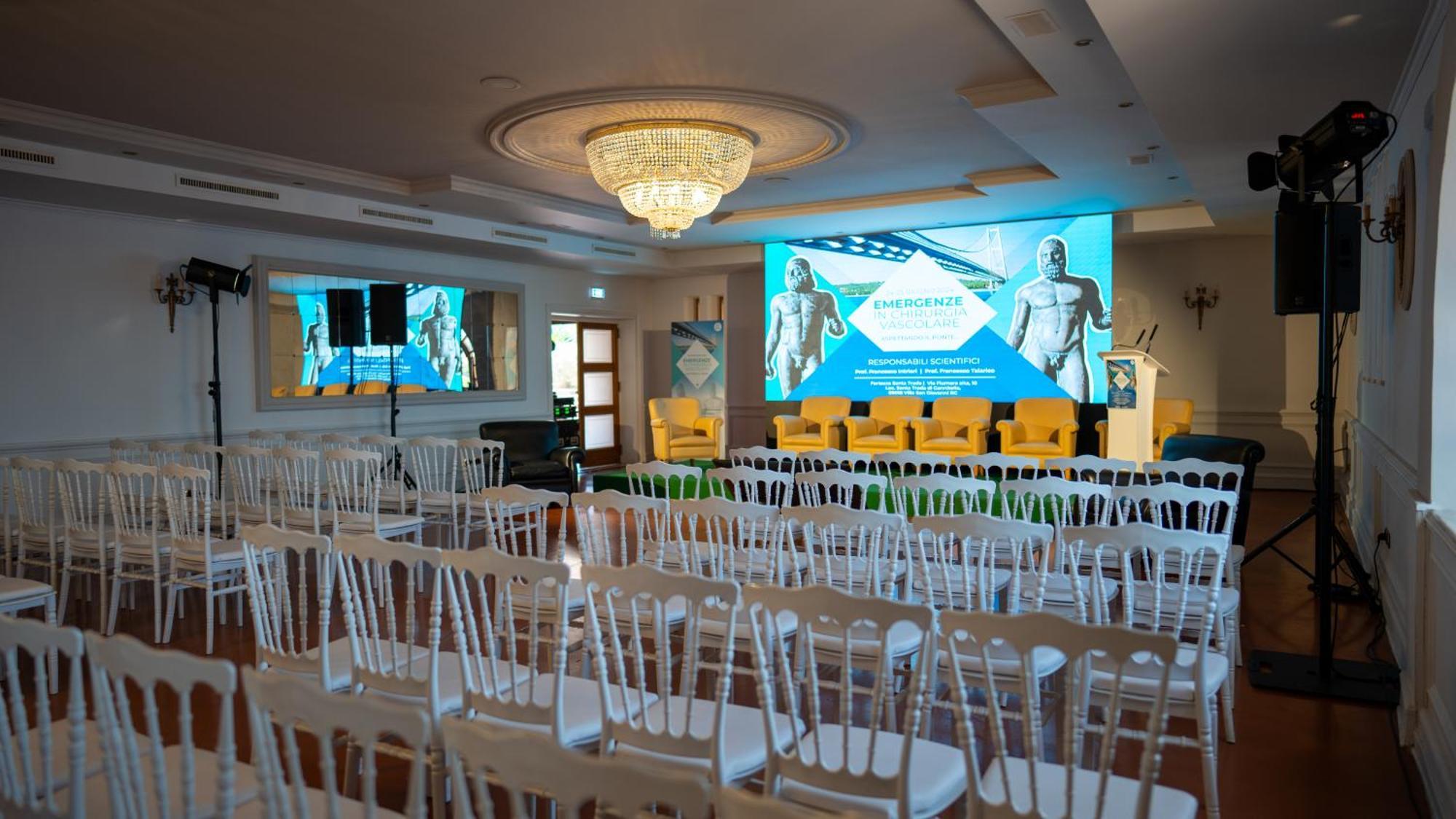 Altafiumara & Hotel 4*