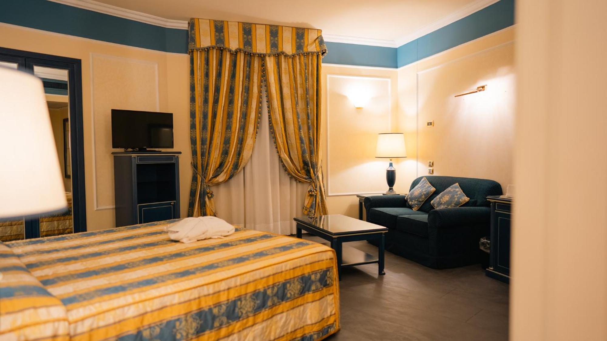 Altafiumara & 4* Villa San Giovanni
