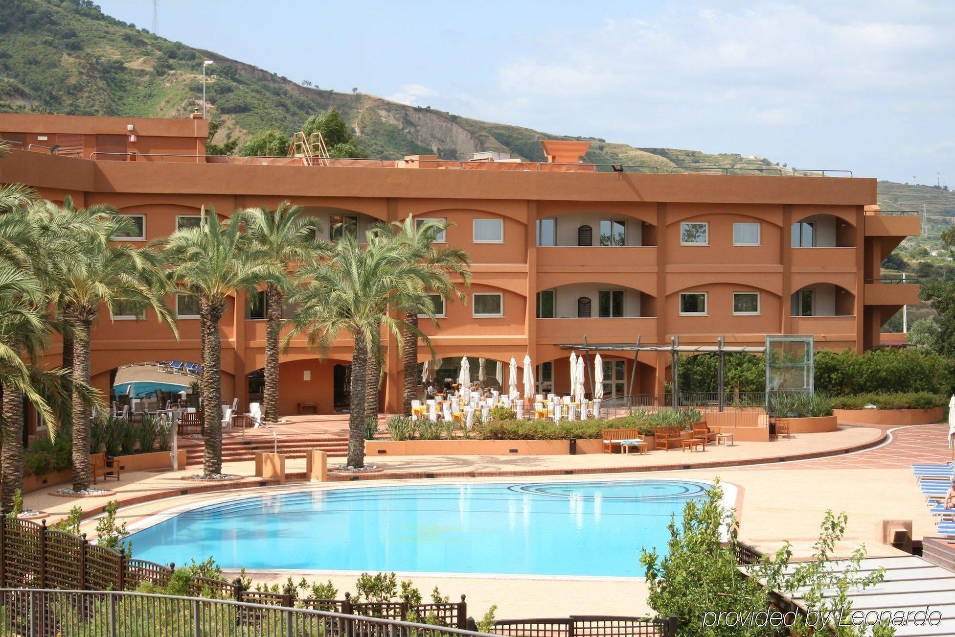 Altafiumara & Hotel